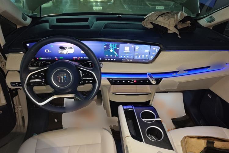 Used Buick GL8 New Energy 2024 Lu Zun Luxury Edition 7-Seater Center Console