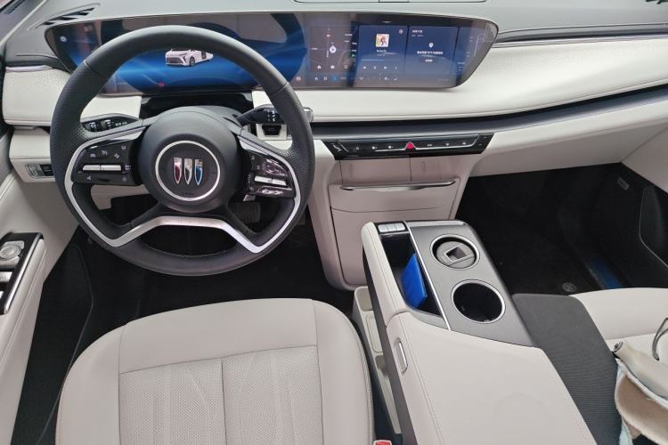 Used Buick GL8 New Energy 2024 Lu Zun Deluxe Edition 7-Seater Center Console