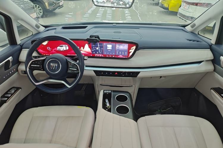 Used Buick GL8 New Energy 2024 Lu Zun Luxury Edition 7-Seater Center Console