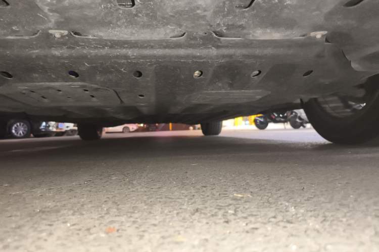 Used Buick GL8 New Energy 2024 Lu Zun Deluxe Edition 7-Seater Chassis Front