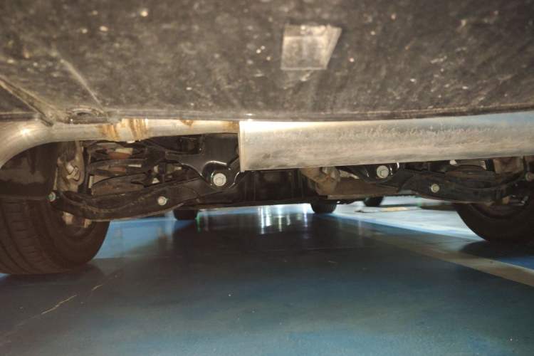 Used Buick GL8 New Energy 2024 Lu Zun Luxury Edition 7-Seater Chassis Rear