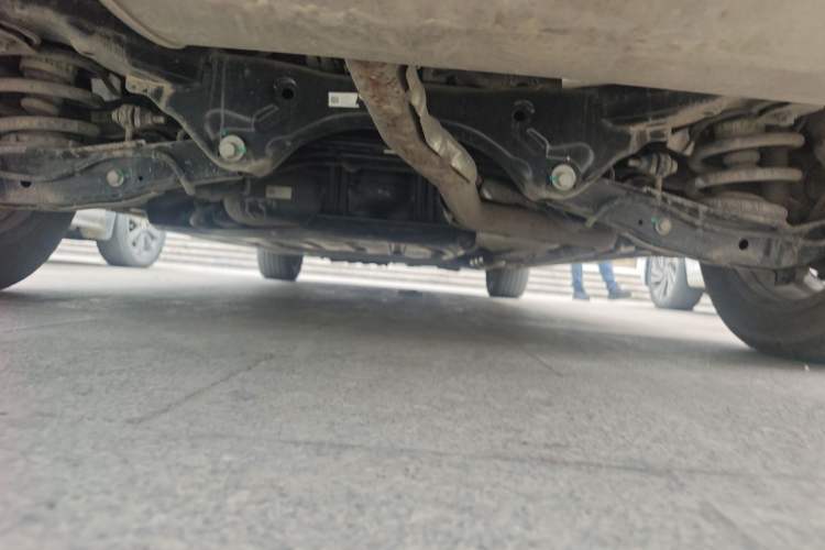 Used Buick GL8 New Energy 2024 Lu Zun Deluxe Edition 7-Seater Chassis Rear