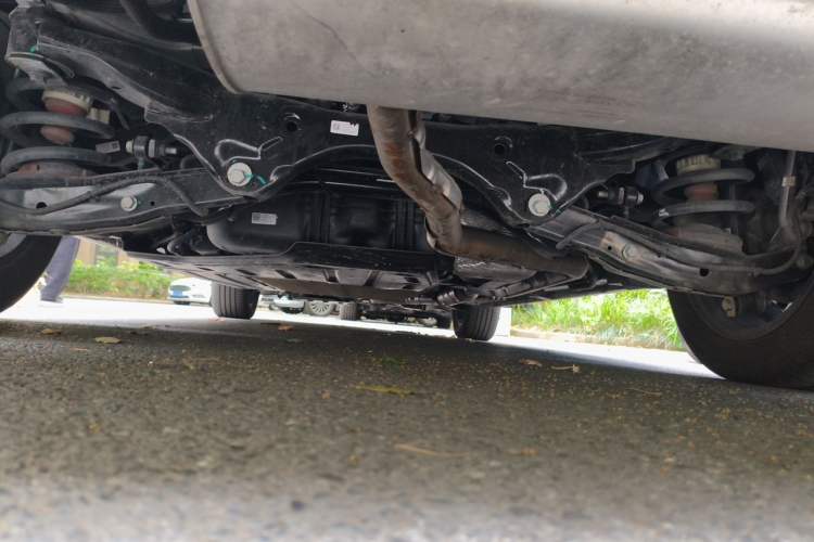 Used Buick GL8 New Energy 2024 Lu Zun Smart Edition 7-Seater Chassis Rear
