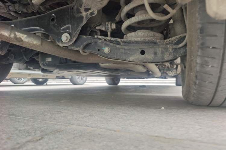 Used Buick GL8 New Energy 2024 Lu Zun Deluxe Edition 7-Seater Chassis Rear Right