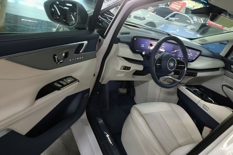Used Buick GL8 New Energy 2024 Lu Zun Luxury Edition 7-Seater Driver Seat
