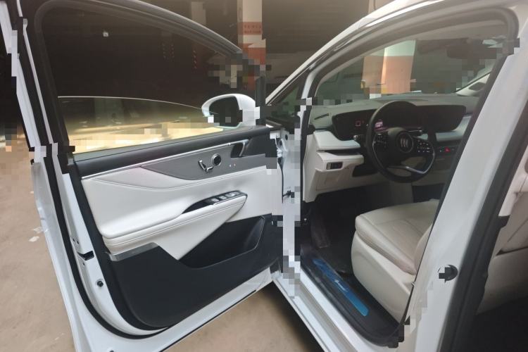 Used Buick GL8 New Energy 2024 Lu Zun Deluxe Edition 7-Seater Driver Seat