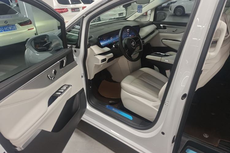 Used Buick GL8 New Energy 2024 Lu Zun Smart Edition 7-Seater Driver Seat