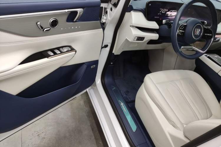 Used Buick GL8 New Energy 2024 Lu Zun Luxury Edition 6-Seater Driver Seat