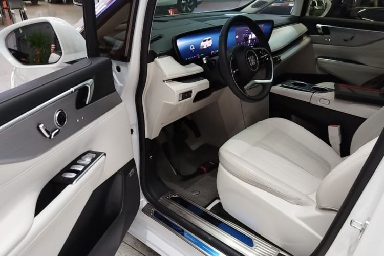 Used Buick GL8 New Energy 2024 Lu Zun Deluxe Edition 7-Seater Driver Seat