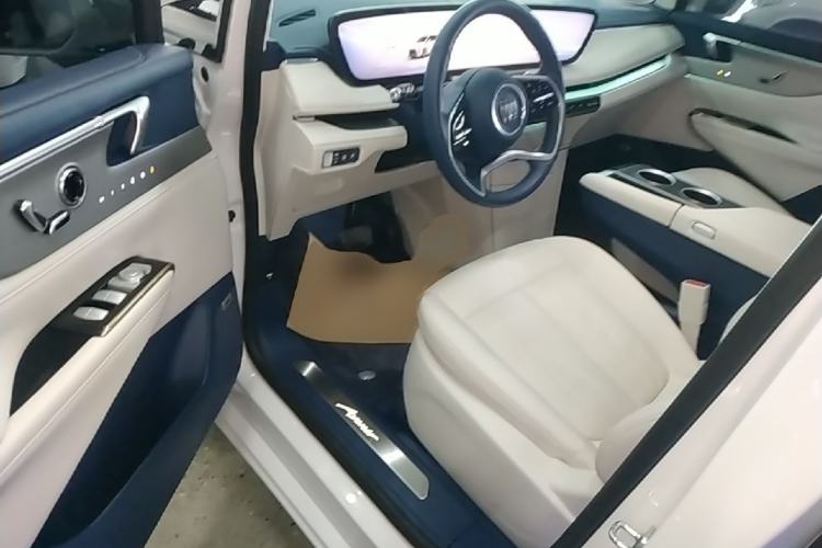 Used Buick GL8 New Energy 2024 Lu Zun Luxury Edition 6-Seater Driver Seat
