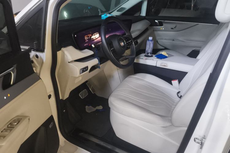 Used Buick GL8 New Energy 2024 Lu Zun Deluxe Edition 7-Seater Driver Seat