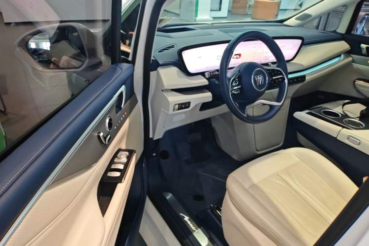 Used Buick GL8 New Energy 2024 Lu Zun Luxury Edition 6-Seater Driver Seat