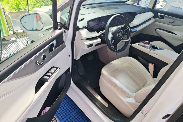 Used Buick GL8 New Energy 2024 Lu Zun Deluxe Edition 7-Seater Driver Seat