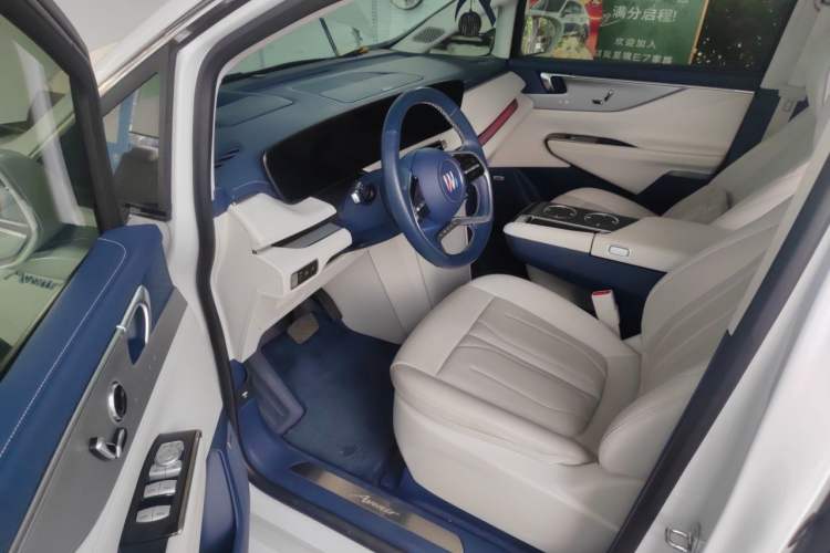 Used Buick GL8 New Energy 2024 Lu Zun Luxury Edition 7-Seater Driver Seat