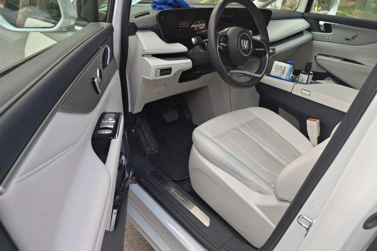 Used Buick GL8 New Energy 2024 Lu Zun Deluxe Edition 7-Seater Driver Seat