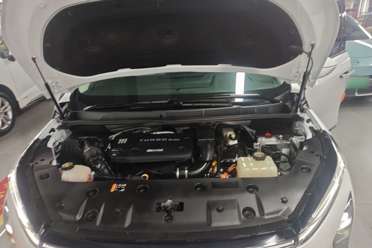 Used Buick GL8 New Energy 2024 Lu Zun Smart Edition 7-Seater Engine Bay