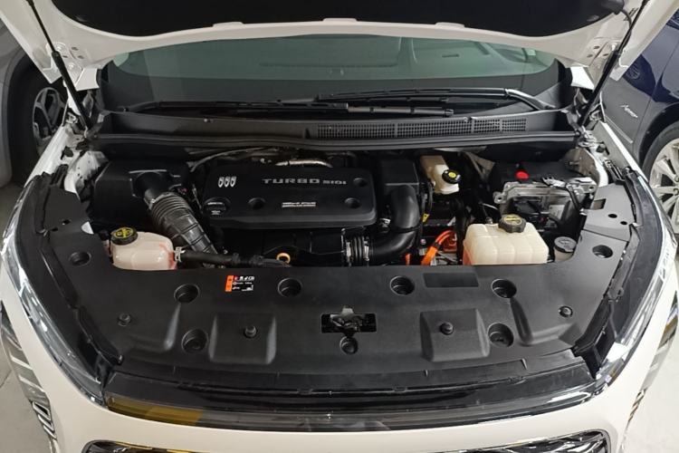 Used Buick GL8 New Energy 2024 Lu Zun Deluxe Edition 7-Seater Engine Bay