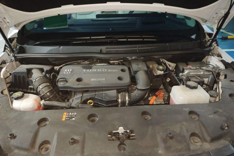 Used Buick GL8 New Energy 2024 Lu Zun Luxury Edition 7-Seater Engine Bay