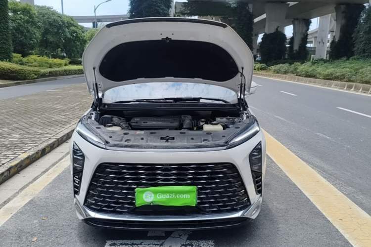 Used Buick GL8 New Energy 2024 Lu Zun Luxury Edition 6-Seater Engine Bay