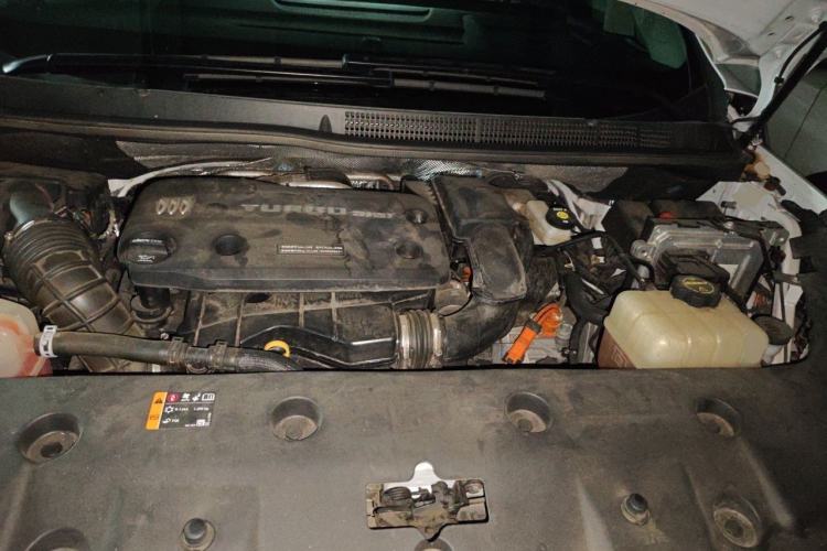 Used Buick GL8 New Energy 2024 Lu Zun Smart Edition 7-Seater Engine Bay