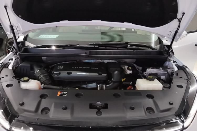 Used Buick GL8 New Energy 2024 Lu Zun Deluxe Edition 7-Seater Engine Bay