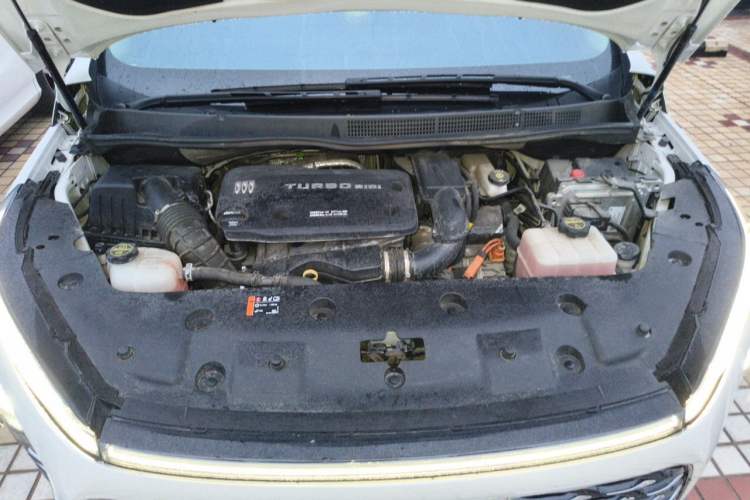 Used Buick GL8 New Energy 2024 Lu Zun Deluxe Edition 7-Seater Engine Bay