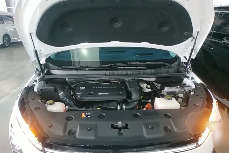 Used Buick GL8 New Energy 2024 Lu Zun Luxury Edition 6-Seater Engine Bay