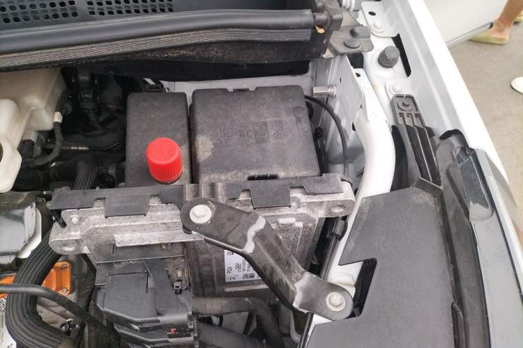 Used Buick GL8 New Energy 2024 Lu Zun Luxury Edition 6-Seater Engine Bay Left