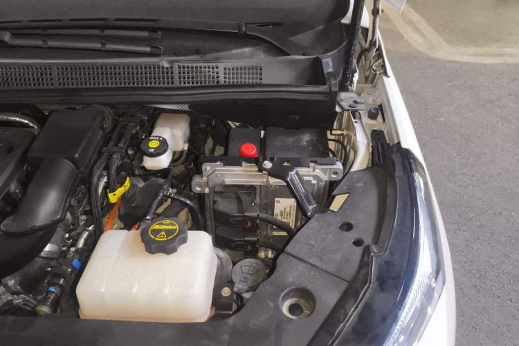 Used Buick GL8 New Energy 2024 Lu Zun Deluxe Edition 7-Seater Engine Bay Left