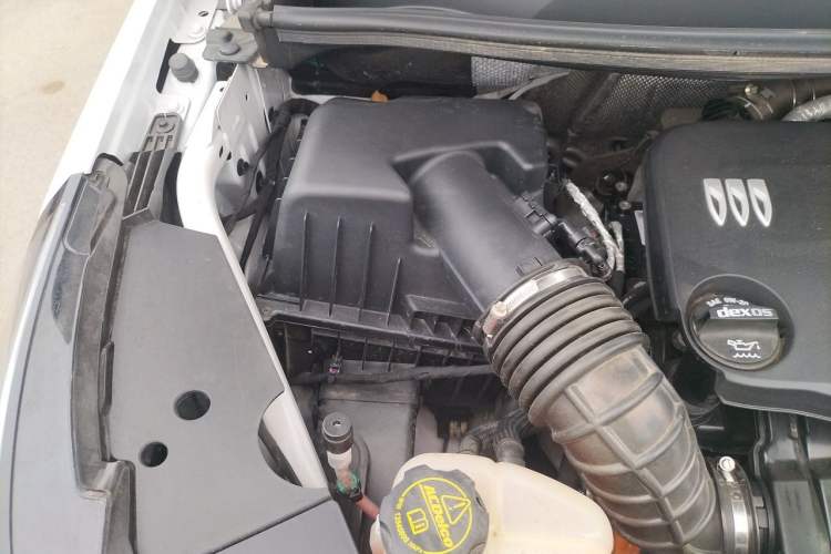 Used Buick GL8 New Energy 2024 Lu Zun Luxury Edition 6-Seater Engine Bay Right
