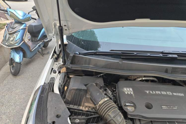 Used Buick GL8 New Energy 2024 Lu Zun Deluxe Edition 7-Seater Engine Bay Right