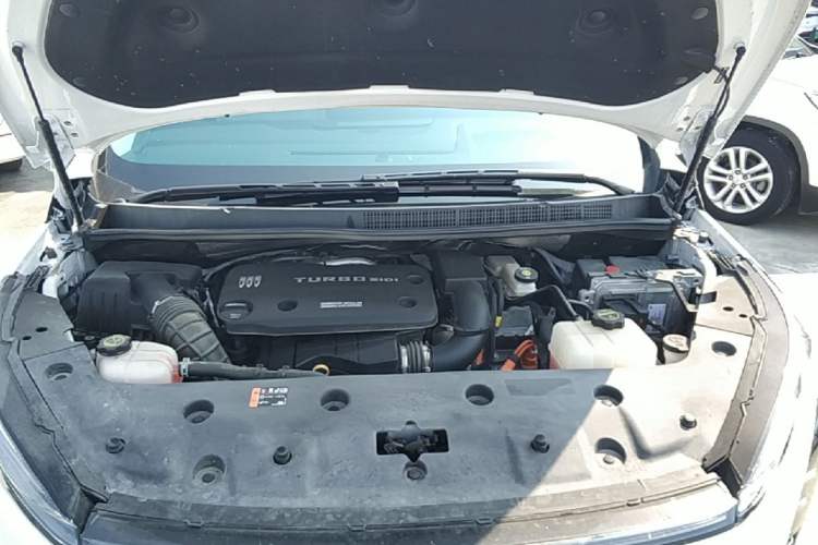 Used Buick GL8 New Energy 2024 Lu Zun Luxury Edition 7-Seater Engine Bay