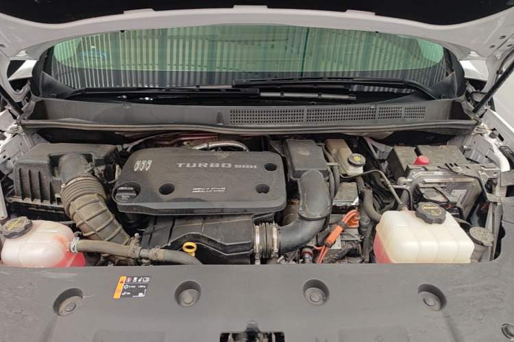 Used Buick GL8 New Energy 2024 Lu Zun Smart Edition 7-Seater Engine Bay