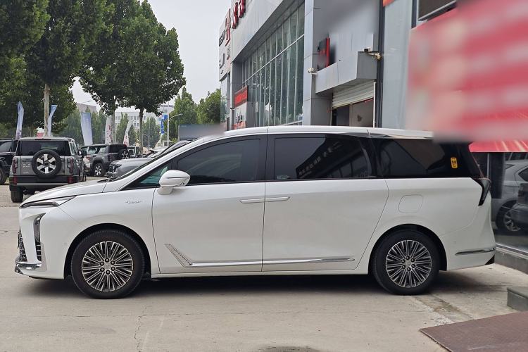 Used Buick GL8 New Energy 2024 Lu Zun Luxury Edition 7-Seater Exterior 1