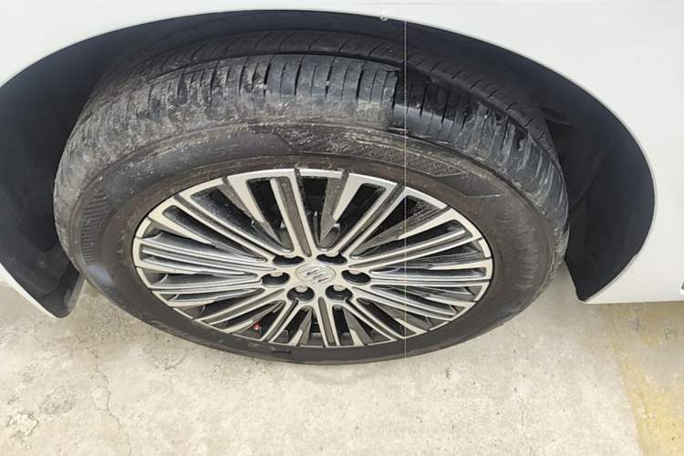 Used Buick GL8 New Energy 2024 Lu Zun Deluxe Edition 7-Seater Exterior 2