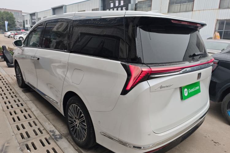 Used Buick GL8 New Energy 2024 Lu Zun Luxury Edition 7-Seater Exterior 2