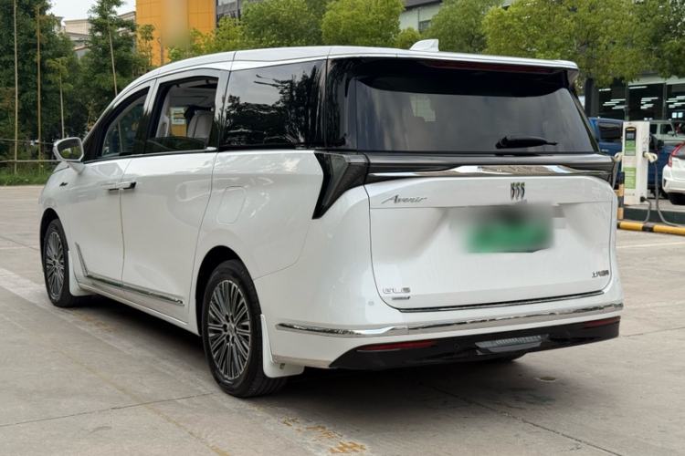 Used Buick GL8 New Energy 2024 Lu Zun Deluxe Edition 7-Seater Exterior 4