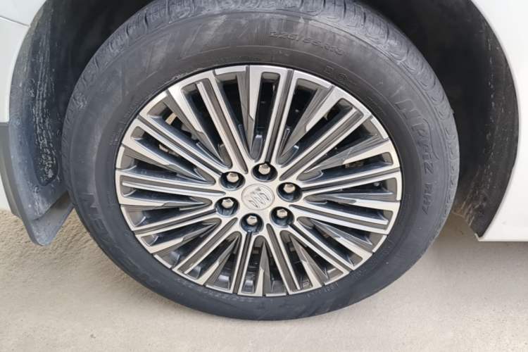 Used Buick GL8 New Energy 2024 Lu Zun Deluxe Edition 7-Seater Exterior 5