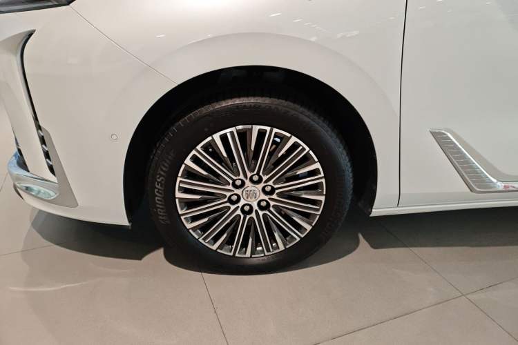 Used Buick GL8 New Energy 2024 Lu Zun Luxury Edition 7-Seater Exterior 7