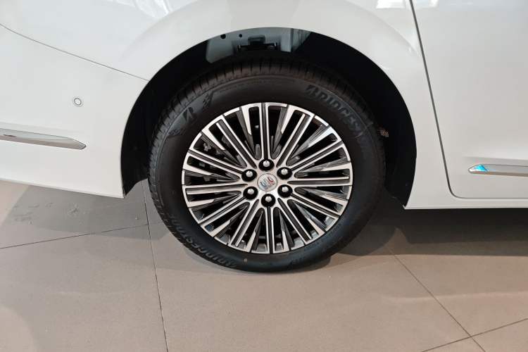 Used Buick GL8 New Energy 2024 Lu Zun Luxury Edition 7-Seater Exterior 8