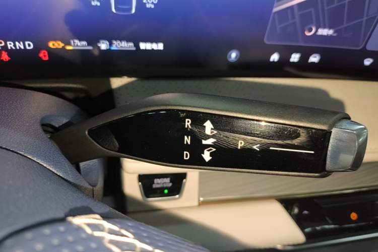 Used Buick GL8 New Energy 2024 Lu Zun Luxury Edition 7-Seater Gear Lever
