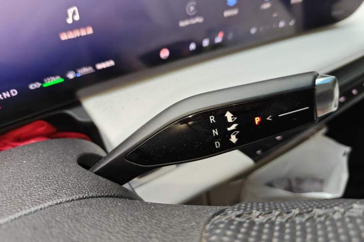 Used Buick GL8 New Energy 2024 Lu Zun Deluxe Edition 7-Seater Gear Lever
