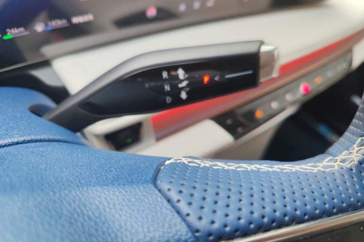 Used Buick GL8 New Energy 2024 Lu Zun Luxury Edition 7-Seater Gear Lever