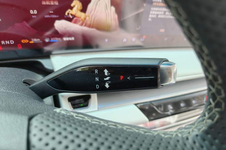 Used Buick GL8 New Energy 2024 Lu Zun Deluxe Edition 7-Seater Gear Lever