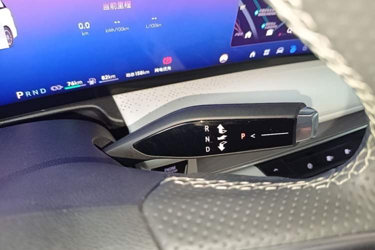Used Buick GL8 New Energy 2024 Lu Zun Deluxe Edition 7-Seater Gear Lever
