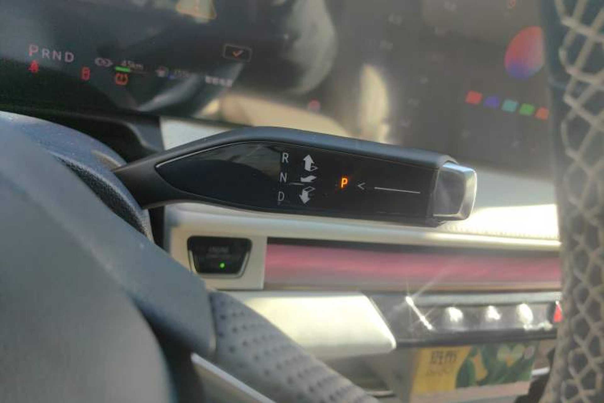 Used Buick GL8 New Energy 2024 Lu Zun Luxury Edition 7-Seater Gear Lever