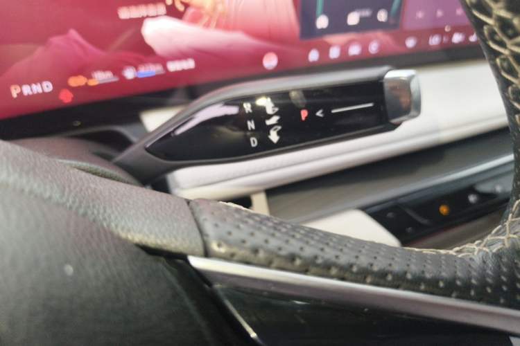 Used Buick GL8 New Energy 2024 Lu Zun Deluxe Edition 7-Seater Gear Lever