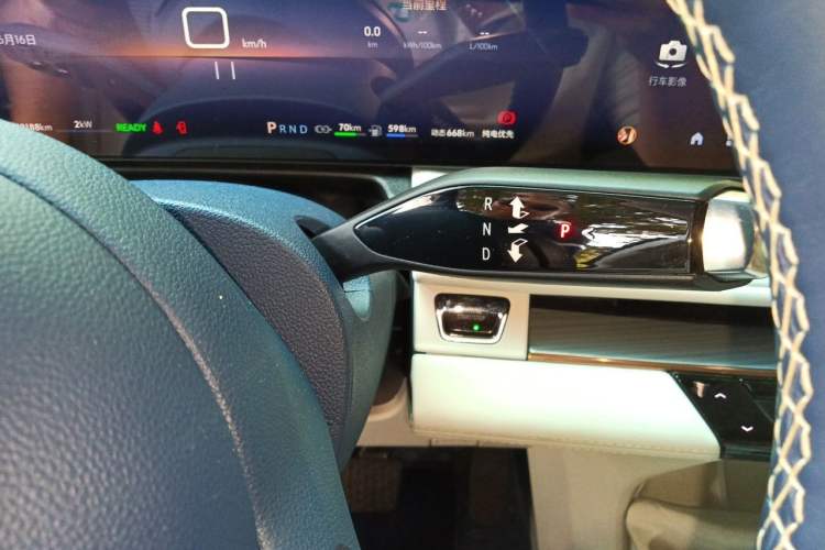 Used Buick GL8 New Energy 2024 Lu Zun Luxury Edition 7-Seater Gear Lever