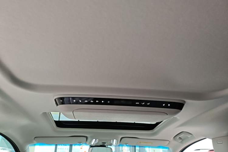 Used Buick GL8 New Energy 2024 Lu Zun Smart Edition 7-Seater Headliner