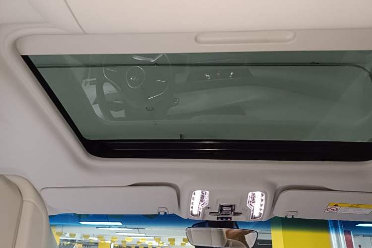 Used Buick GL8 New Energy 2024 Lu Zun Deluxe Edition 7-Seater Headliner